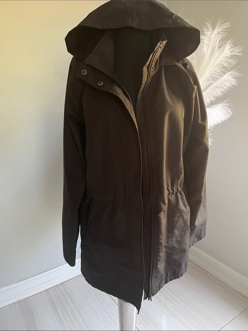 O'Neill Women's Hooded Utility Jacket in Dark Brown